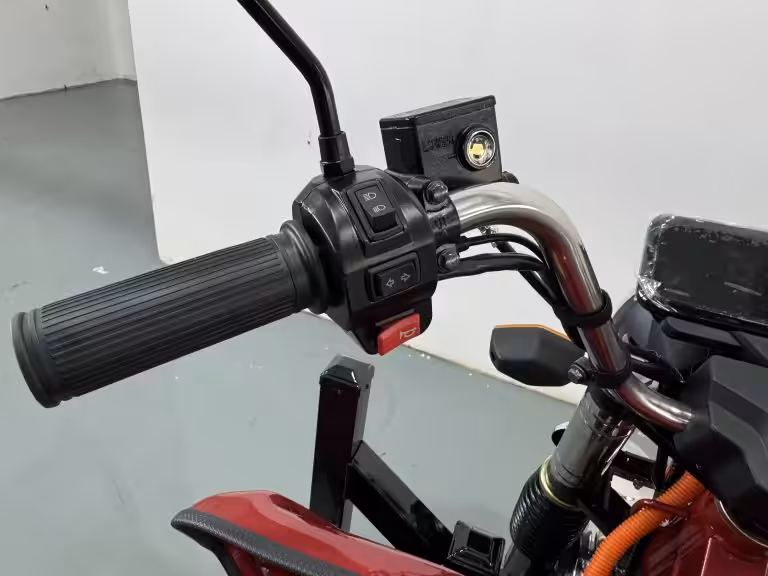 84cb3331543f82e9945b0c547f1dda8