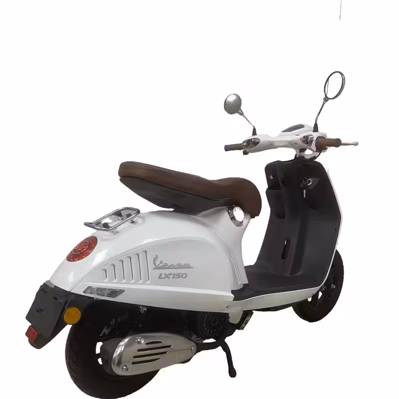 150cc Gasoline Scooter High Torque Belt Drive Front Disc Rear Drum Dual Start Compact Design
