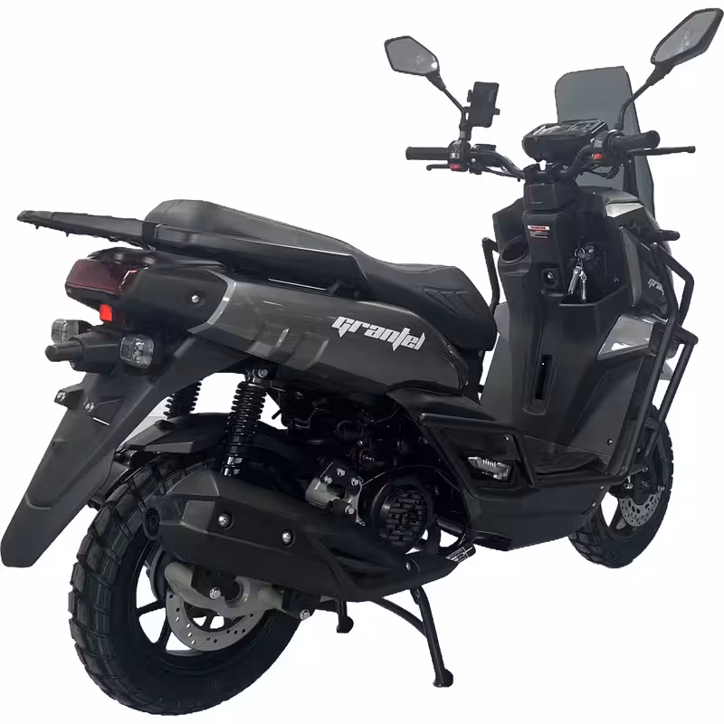 150cc Gasoline Scooter Front Disc Rear Drum Brakes 85km/h Top Speed 7L Fuel Tank