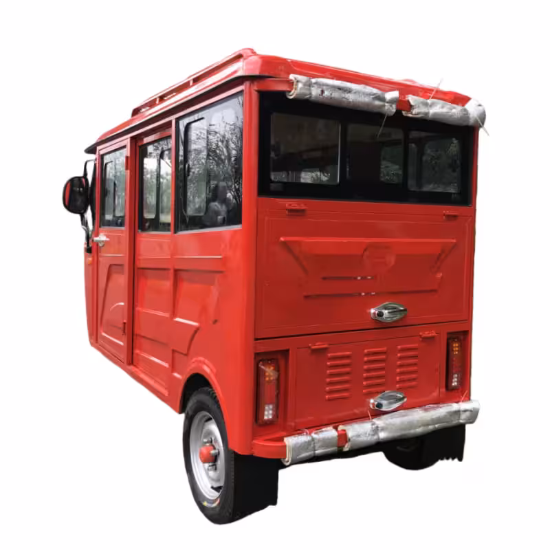 150cc Gasoline TukTuk Tricycle Fully Enclosed 4-5 Seats Front Rear Drum Brakes Electric Start