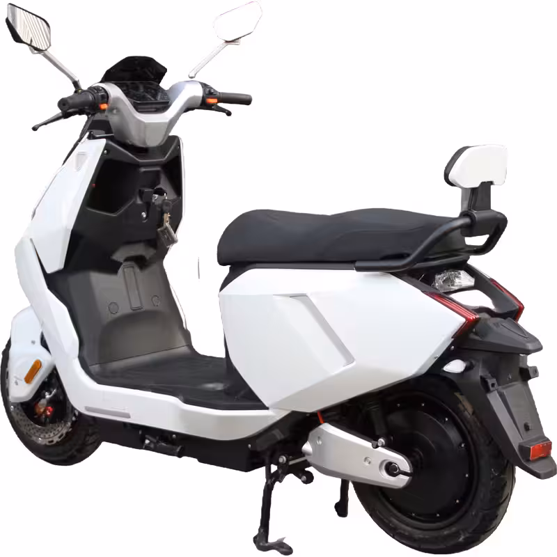 1500W Electric Scooter with Dual Disc Brakes, 60km/h Top Speed and 60km Range